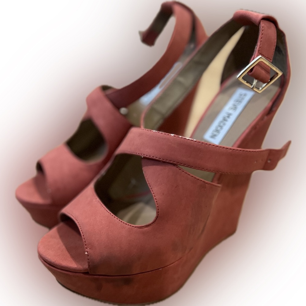 Steve Madden Coral Cross Strap Wedges
